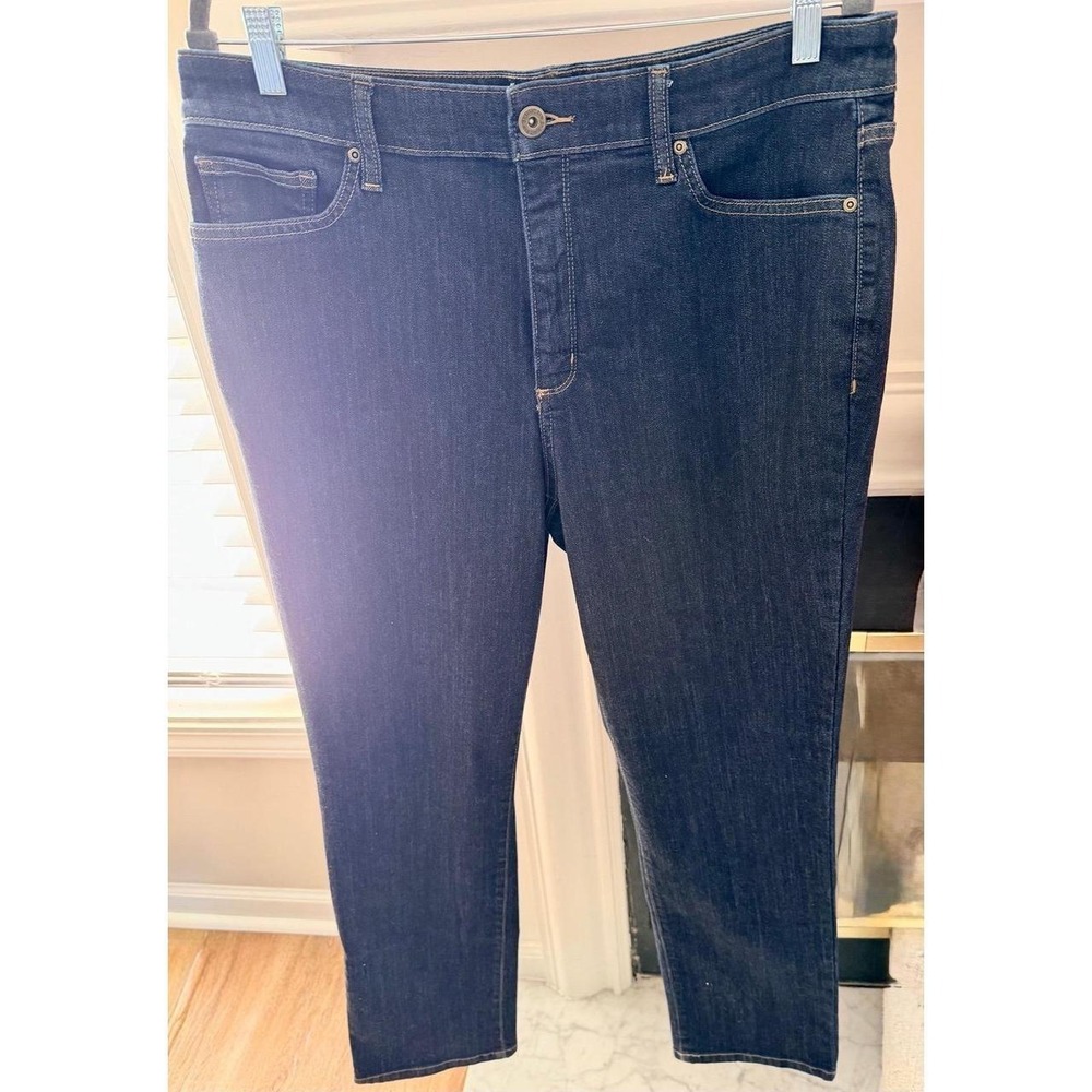 St John's Bay Straight Cut Women's Size 16 Jeans Excellent Used Condition